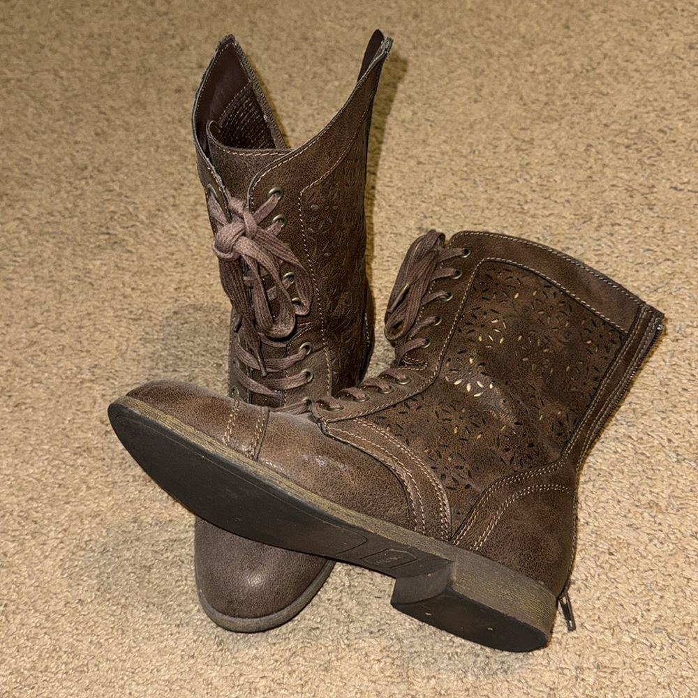 Brown boots